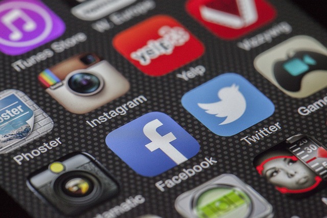 Διαφήμιση στα Κοινωνικά Δίκτυα Ιντερνετ — Social Media Marketing (Ηράκλειο Κρήτης)